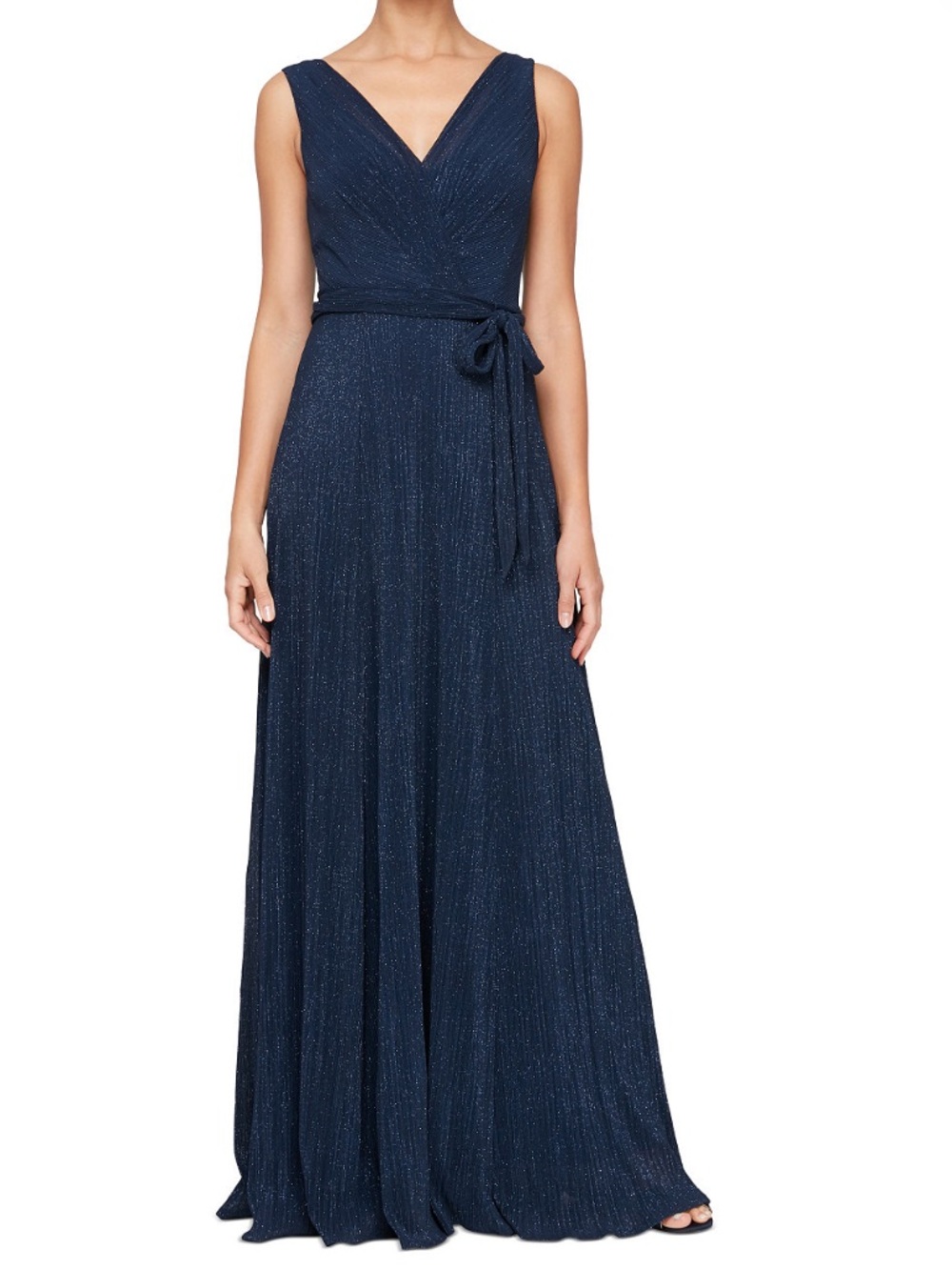 Alex Evenings Size 10 Sleeveless V-Neck Long A-line NWT Elegant Formal Gown